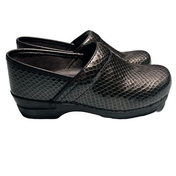 DANSKO Python Snakeskin Pewter Leather Clogs Sz 39/8.5-9 B47 - Picture 2 of 7
